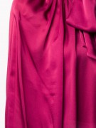 Платье розовое фуксия шелковое без рукавов мни под горло с летами бантом